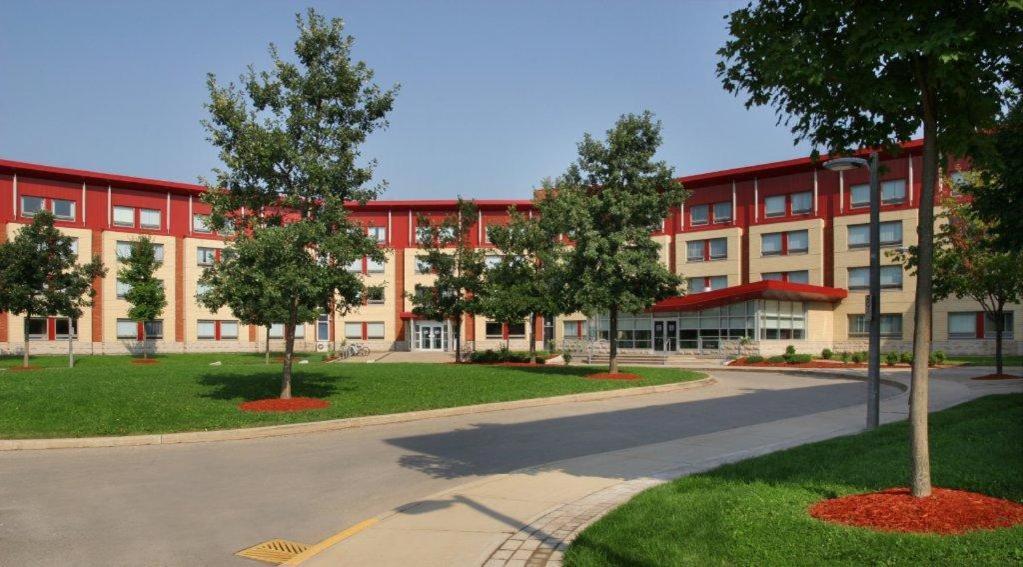 Residence & Conference Centre - Oakville Exteriér fotografie